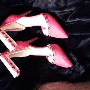 Jessica Simpson pink suede heels
